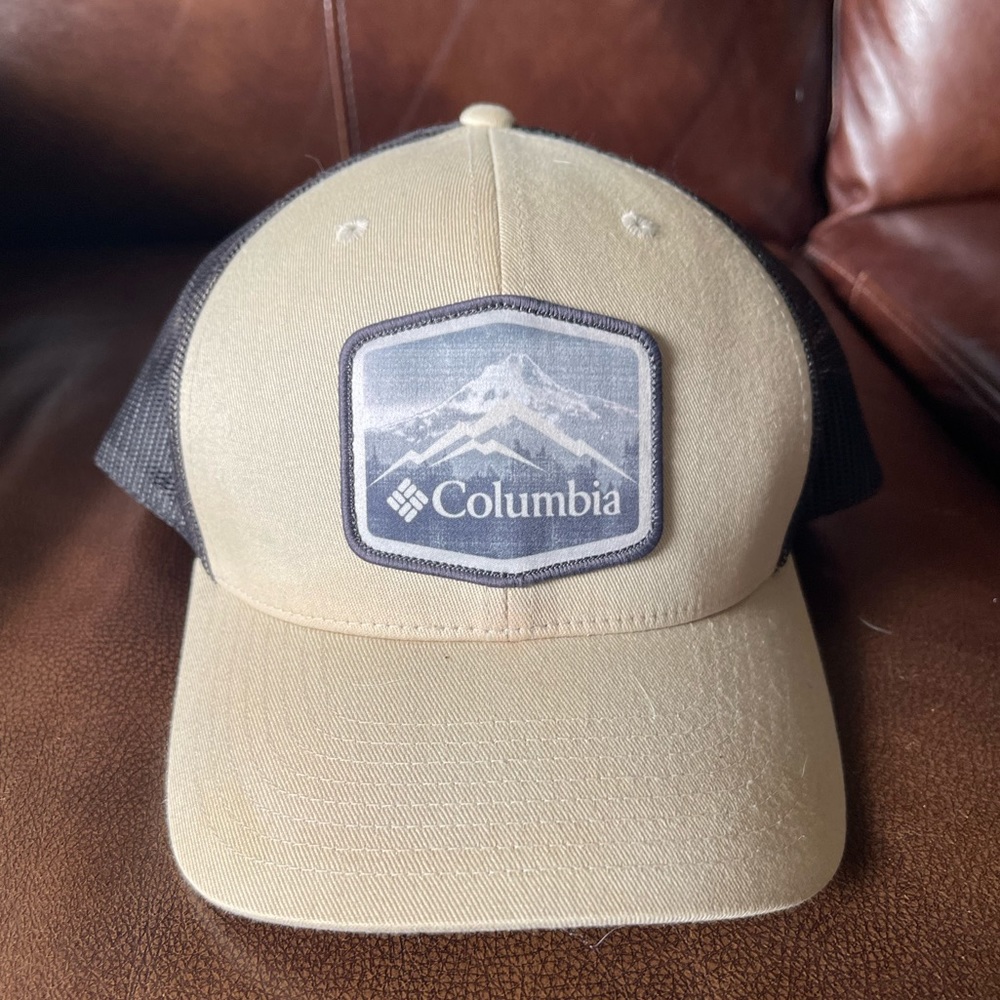 Columbia snap back